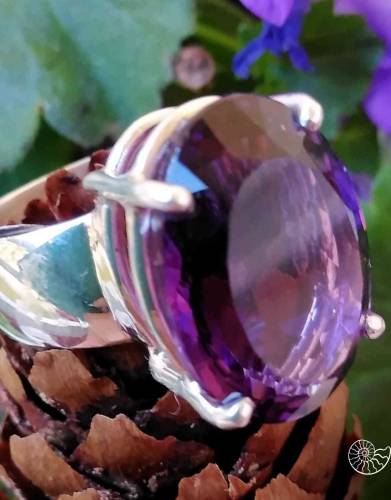 Серебрянное кольцо с аметистом, размер 18. Продано!